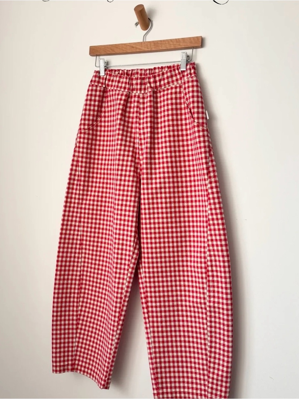 Le Bon Shoppe Red Gingham Arc Pants - Picture 1 of 3